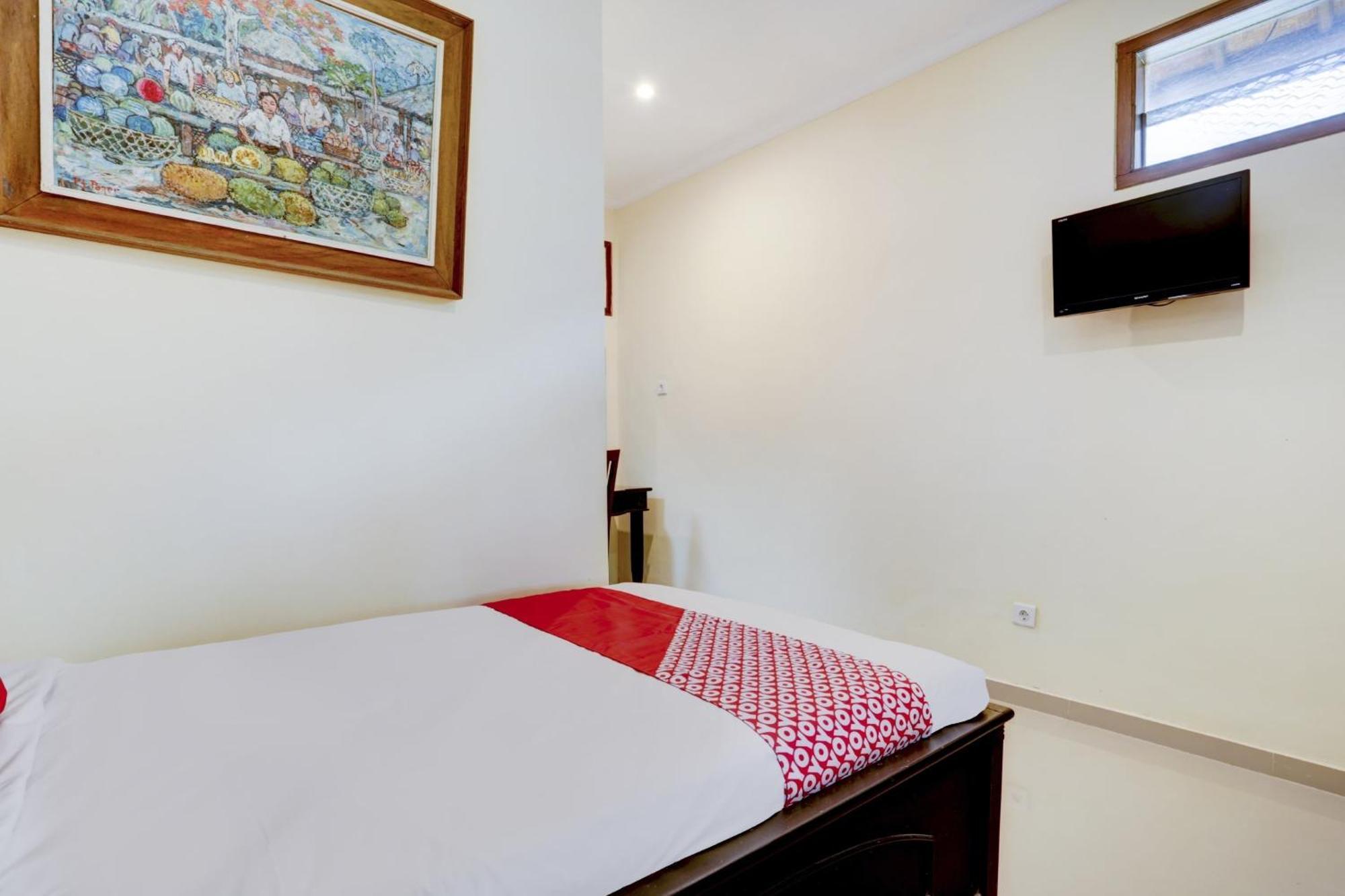 Oyo 1762 Hotel Astiti Graha Tanah Lot Екстер'єр фото